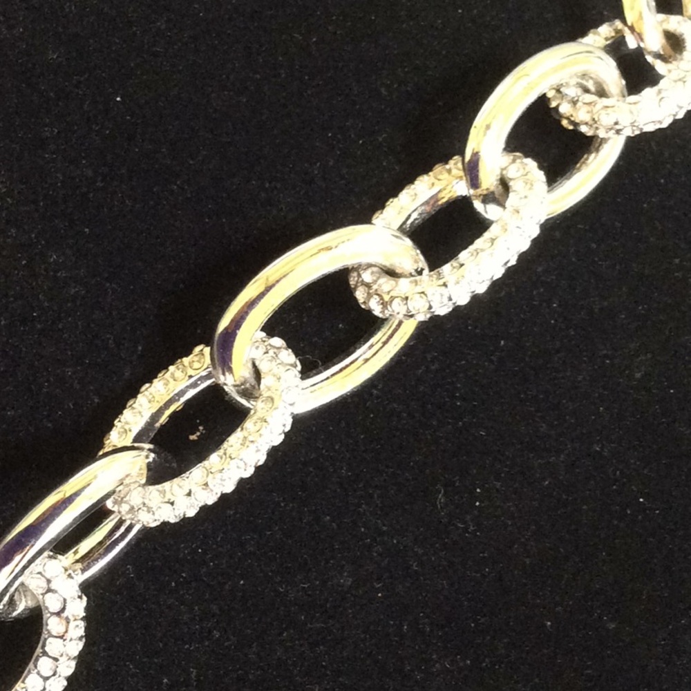 Silver and Rhinestone toggle bracelet - Picture 4 of 4